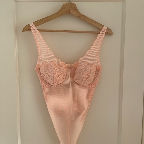 Lace Coral/Pink Body Suit - Picture 1 of 4